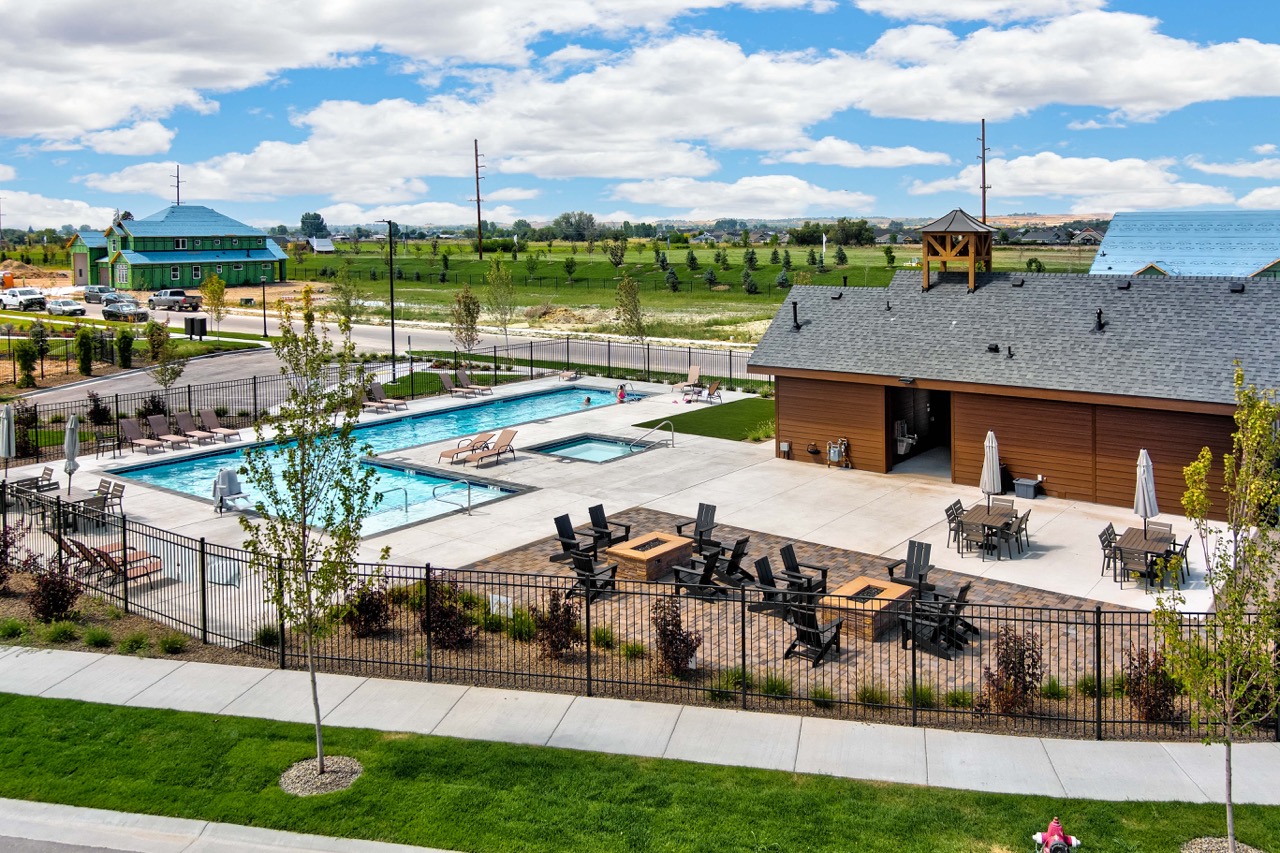 Bald Eagle Point Right Community, Right Location